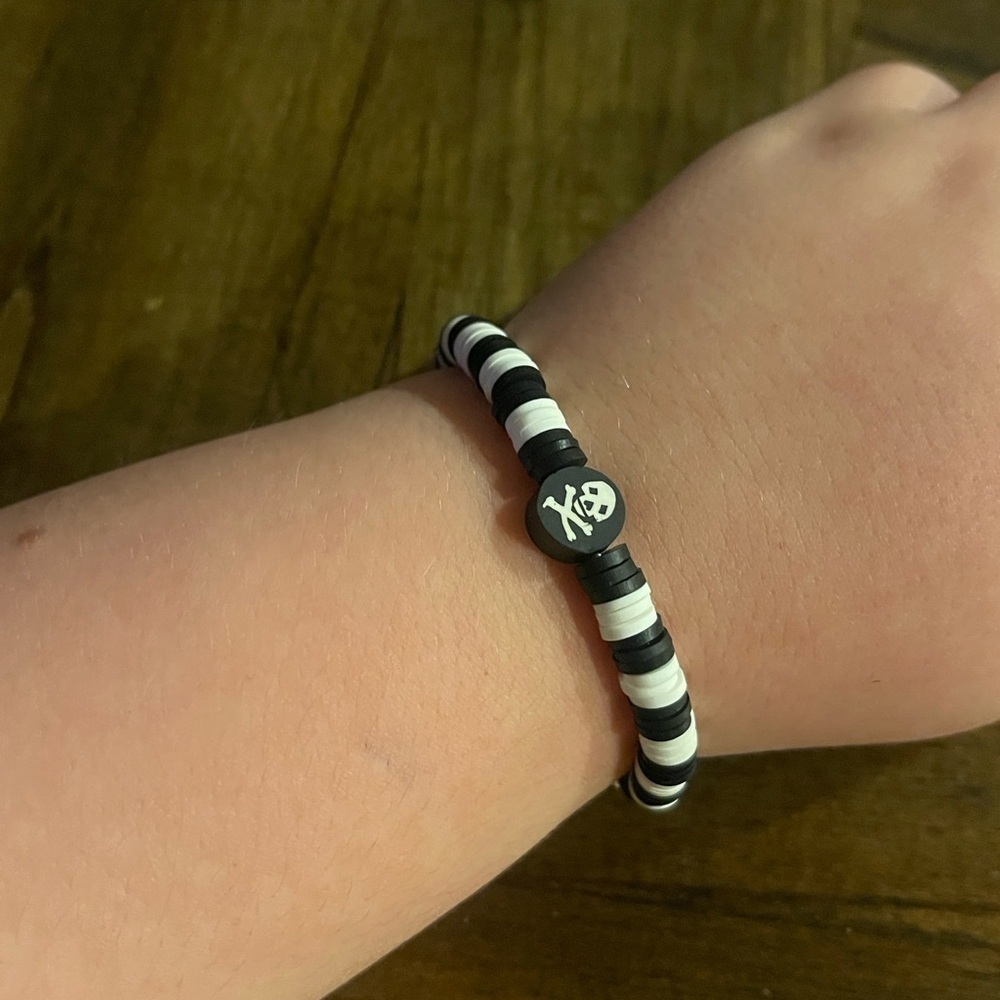 Handcrafted Skull Bracelet with Hoop Earrings by Kat - Picture 2 of 3